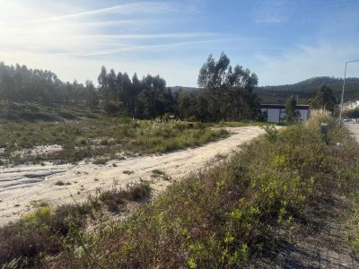 Terreno para construção perto da A8 com projeto aprovado para construção de unidade industrial
